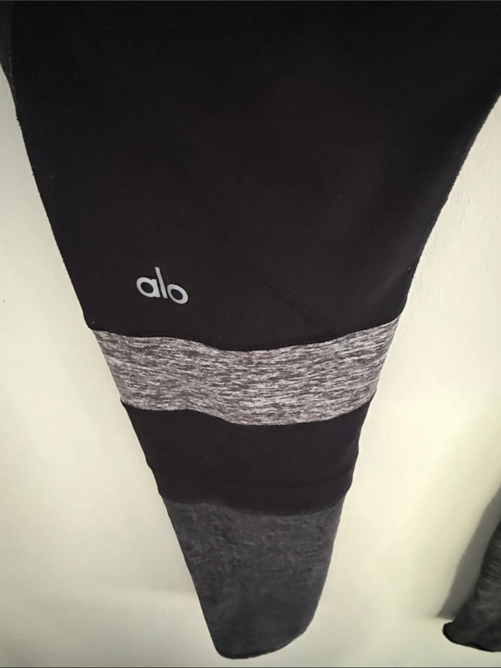 ALO Yoga Black Leggings with Gray Contrast Panels